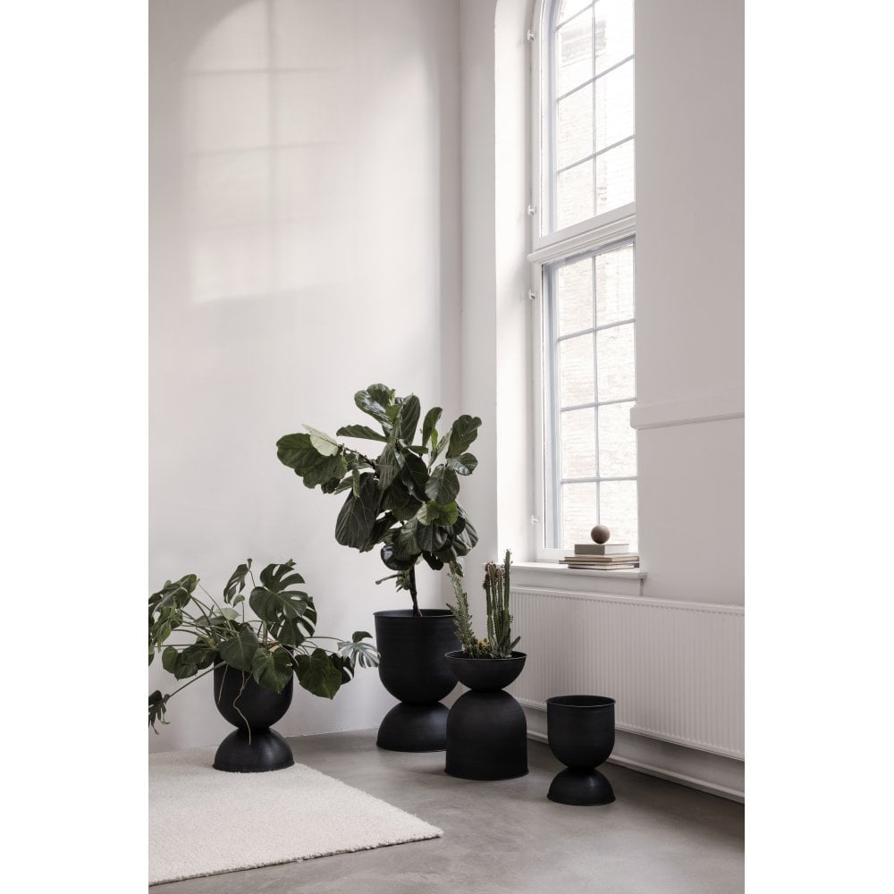 Ferm Living Hourglass Pot | Extra Small | Black | Black by Design