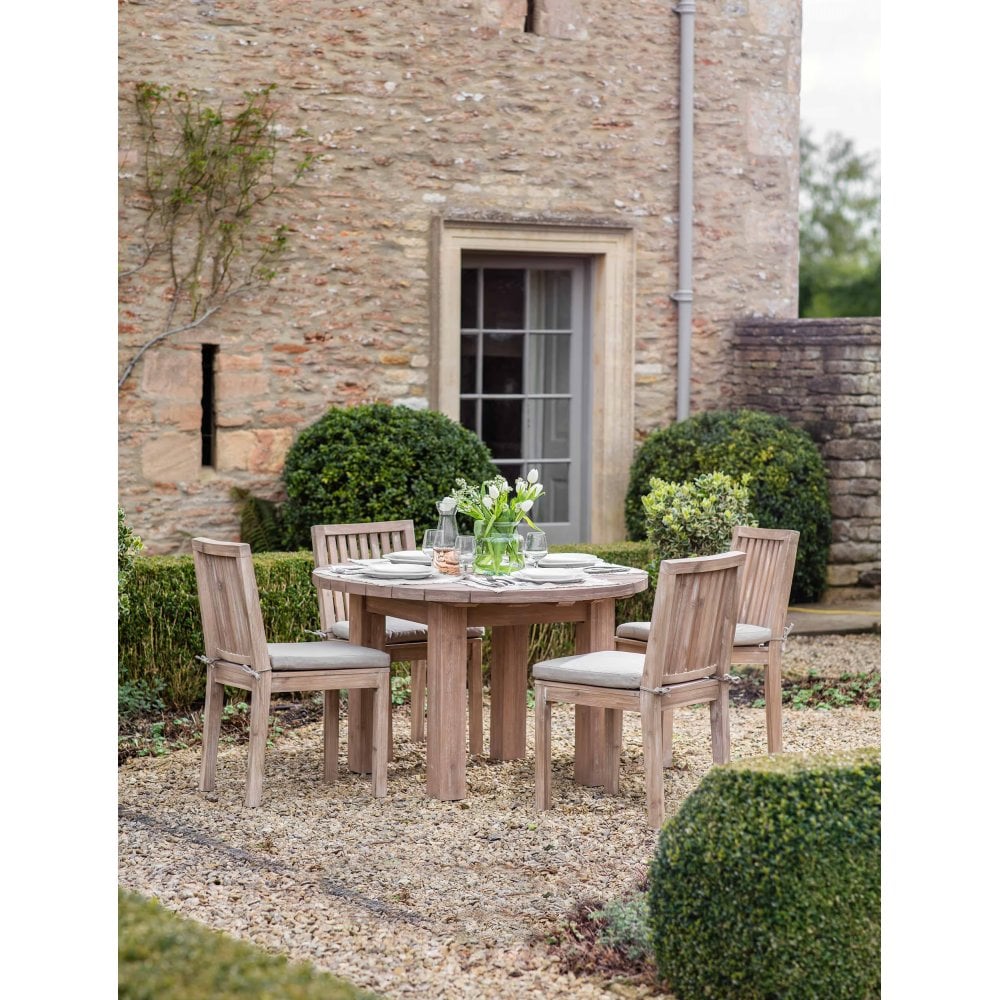 Garden Trading Porthallow Medium Round Dining Table | Black by Design
