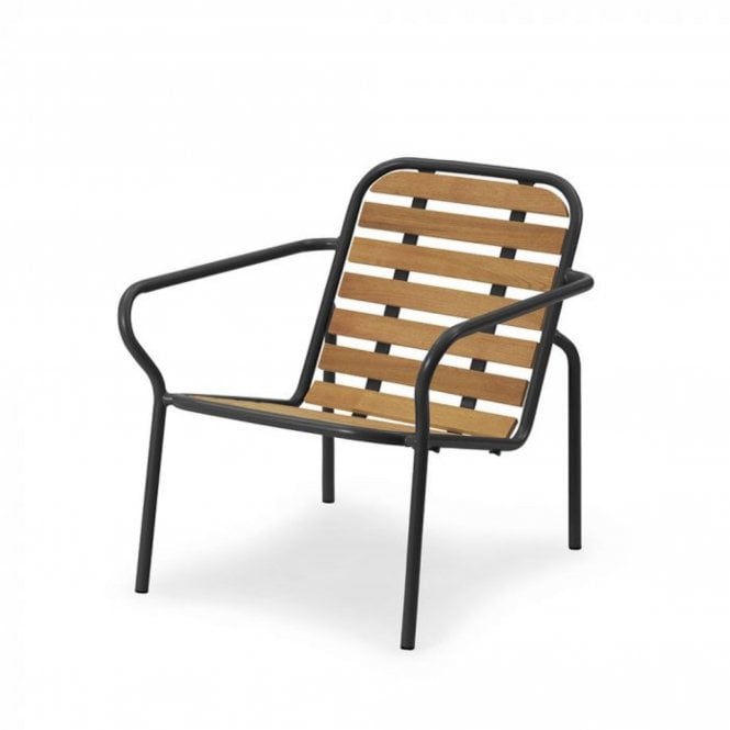 Normann Copenhagen Vig Outdoor Lounge Chair | Robina Wood/Black Steel