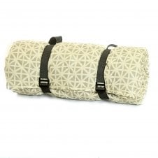 Newbury Quilted Picnic Rug | Grey Triangle 125x125cms